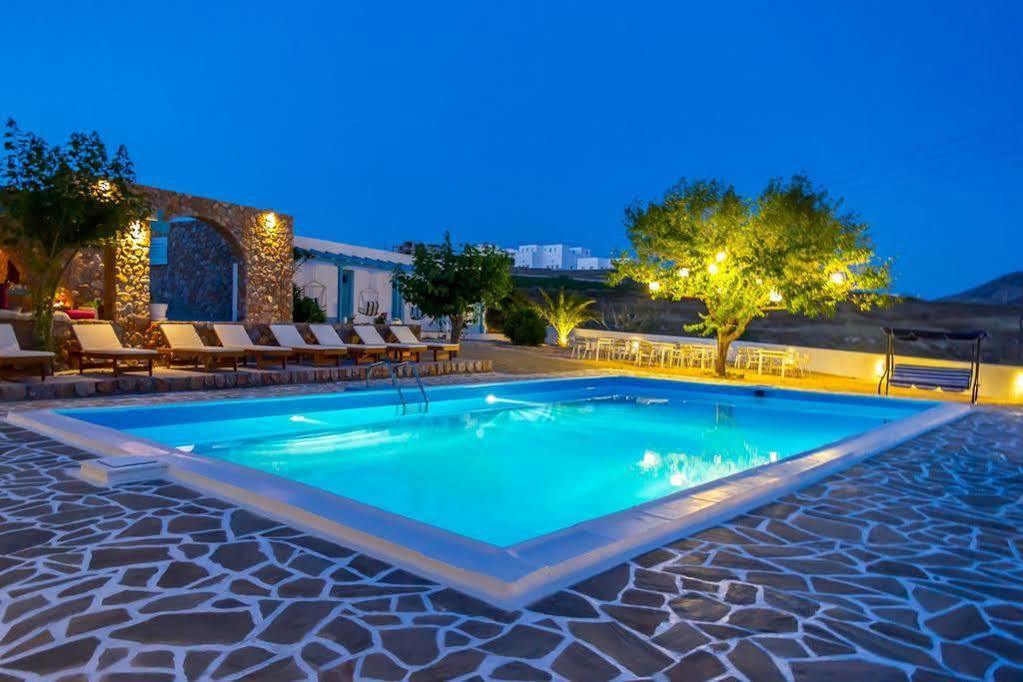 Zorbas Hotel Santorini Pýrgos Exterior foto